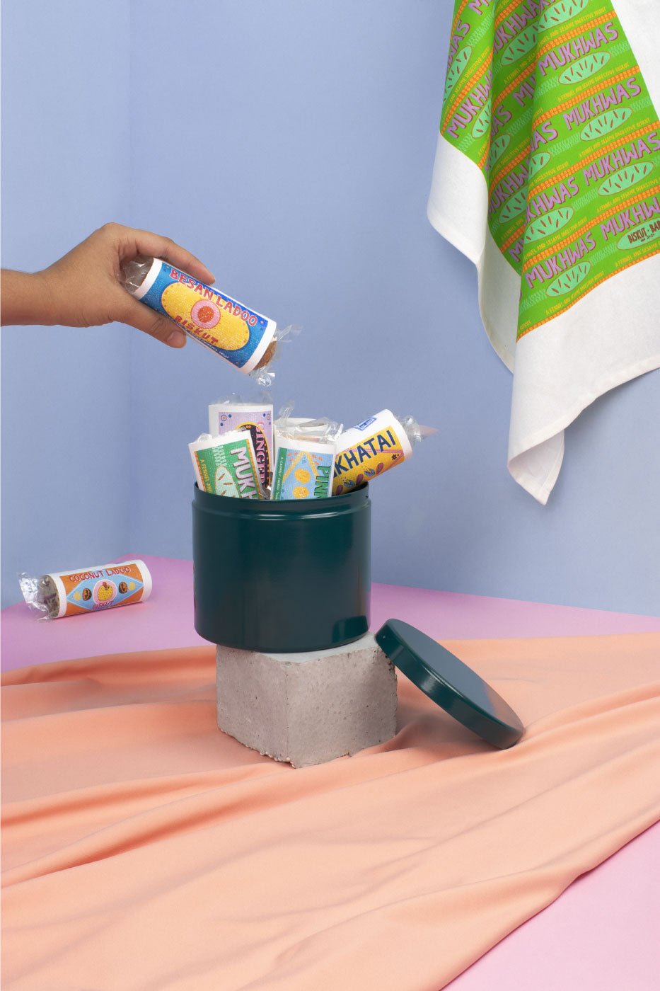 Reject Biskut Bar Tins